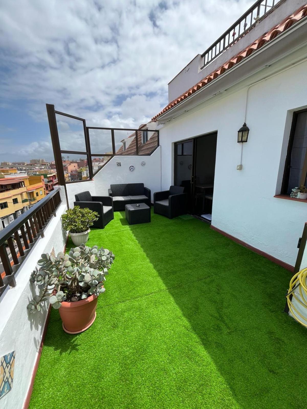 3 Dormitorios. Terraza. Bus Stop Los Realejos Exterior photo