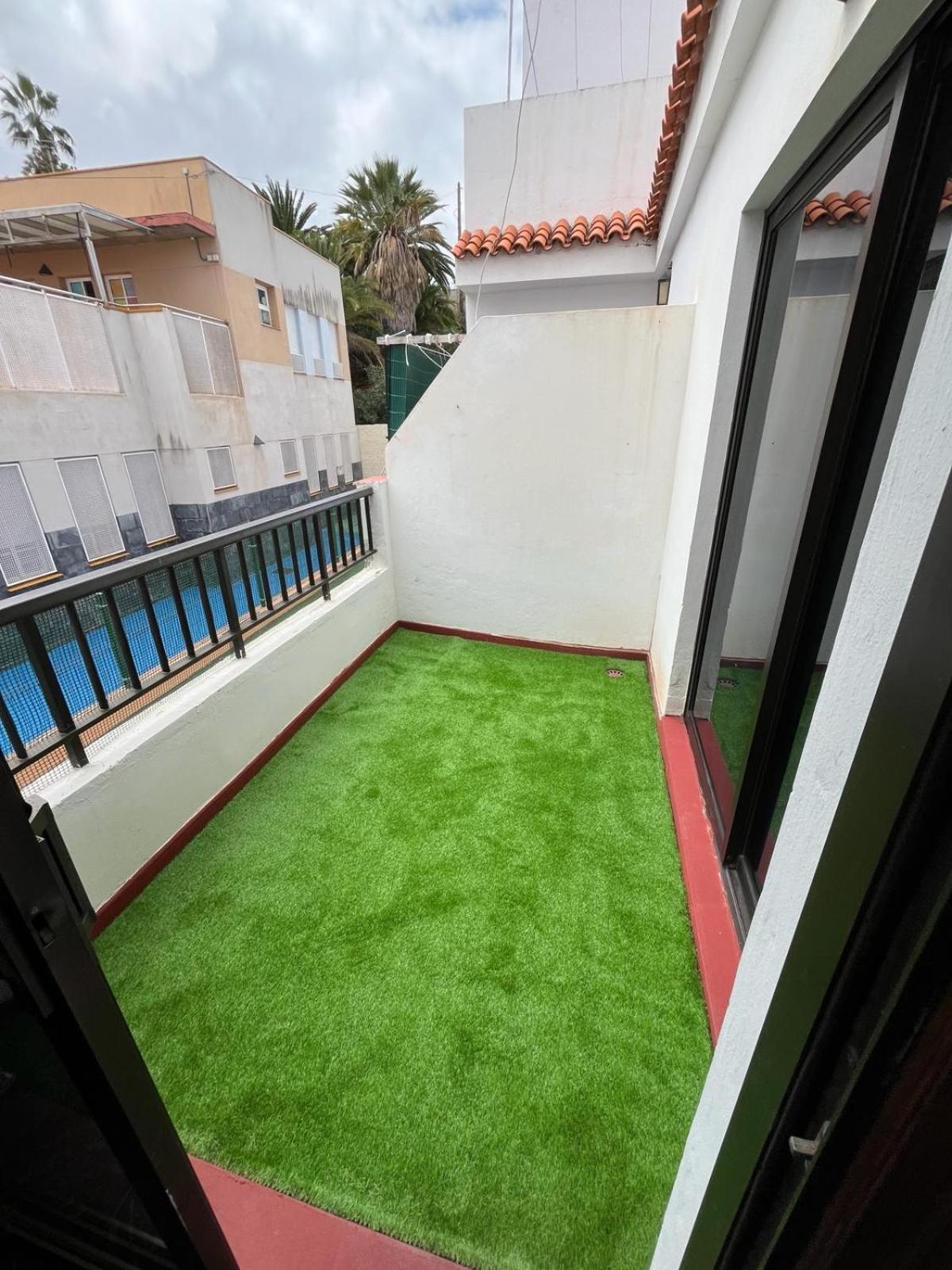 3 Dormitorios. Terraza. Bus Stop Los Realejos Exterior photo